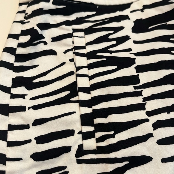 Banana Republic Trina Turk Zebra Print Mini Skirt Size 2 - Picture 10 of 16